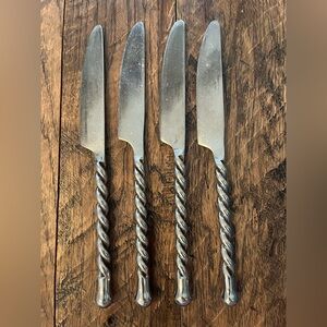 Hampton Silversmiths CAROUSEL Stainless Flatware -Set of 4 Dinner Knives
